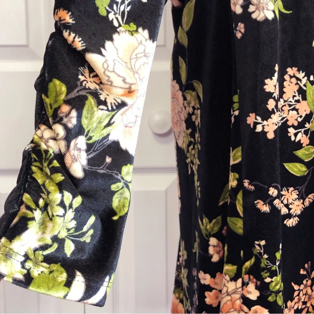 Capsule Black Multi Floral Velvet Ruched Long Sleeve Shift Dress 16 - Picture 9 of 16